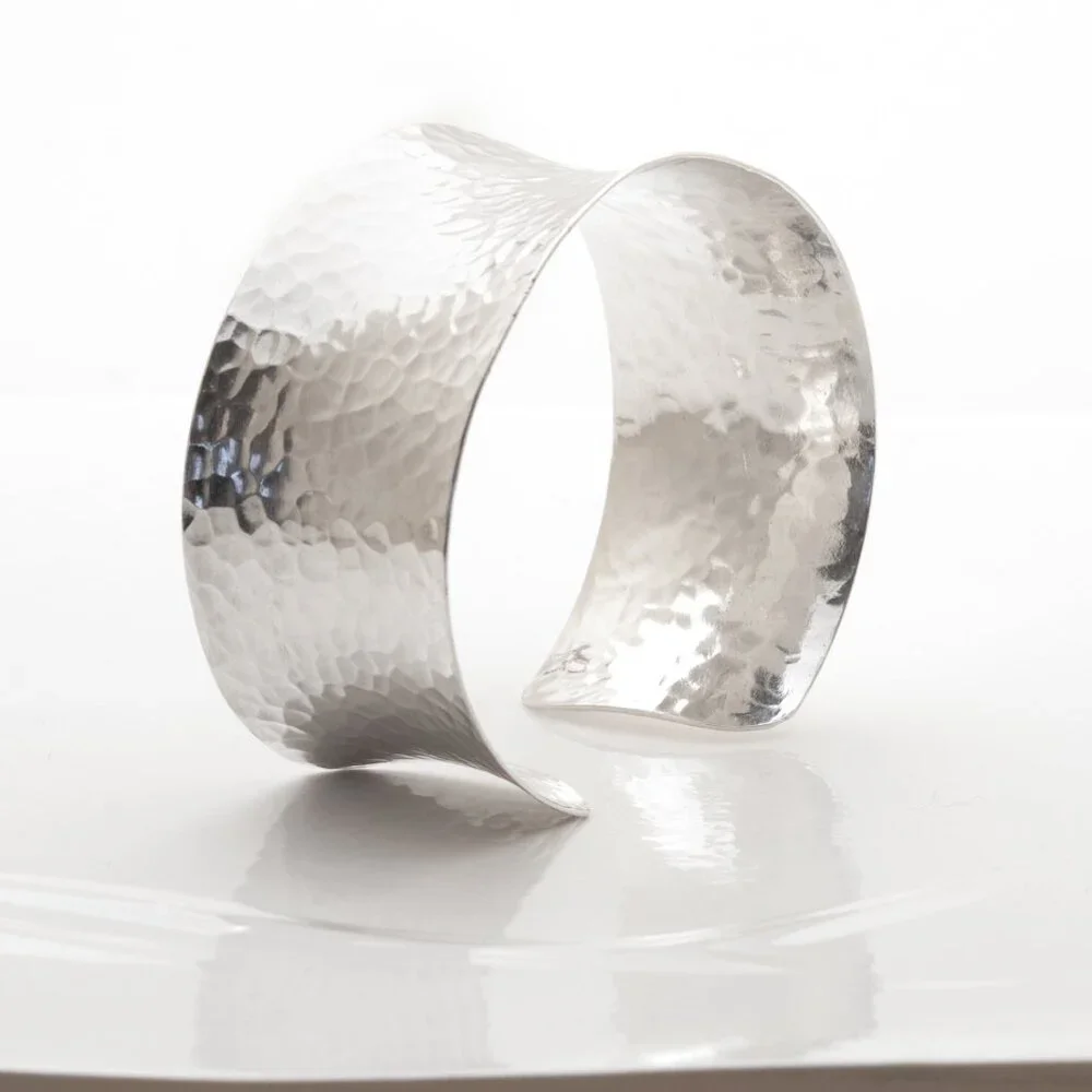 Vintage Sterling Silver Hammered Polish Wide Cuff Bracelet Stamped 925 - Picture 5 of 6